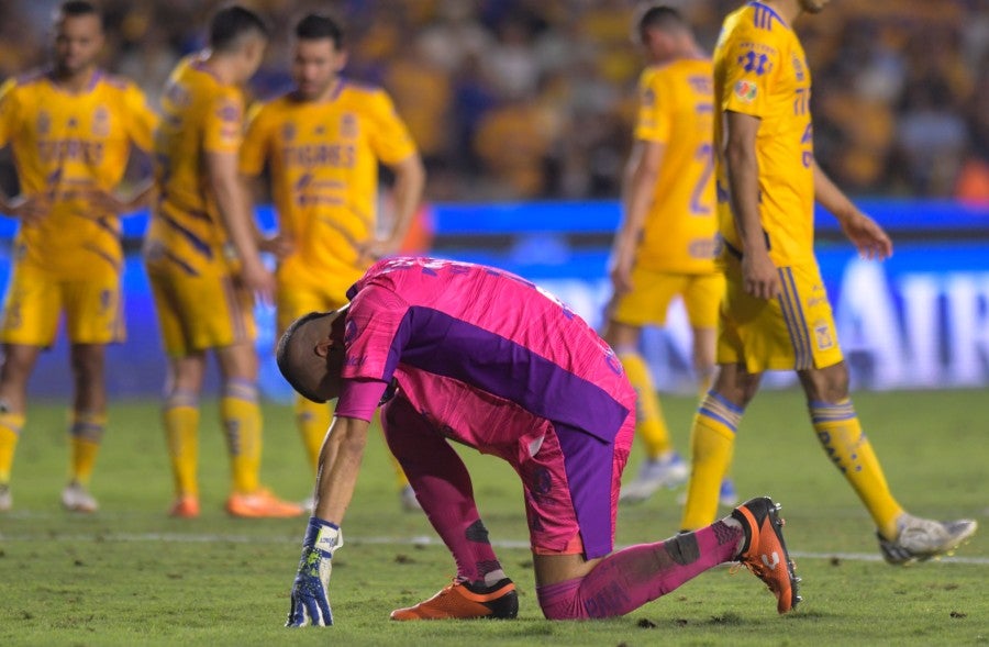 Guzmán durante el juego ante los rojinegros