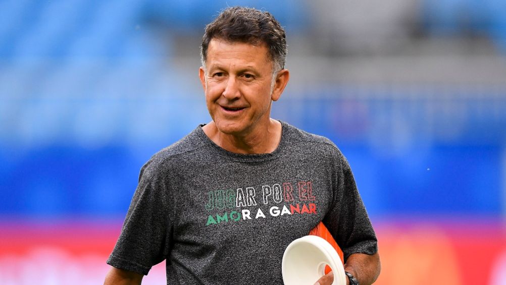 Juan Carlos Osorio en un entrenamiento de la Selección Mexicana