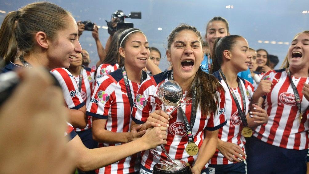 Liga MX Femenil: Chivas se fue festejar título a la Glorieta de la Minerva