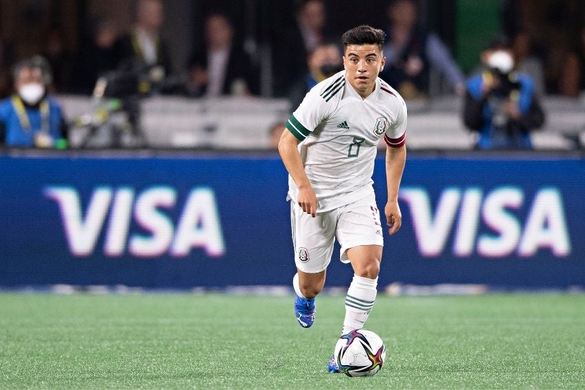 Fernando Beltrán durante un partido amistoso de México