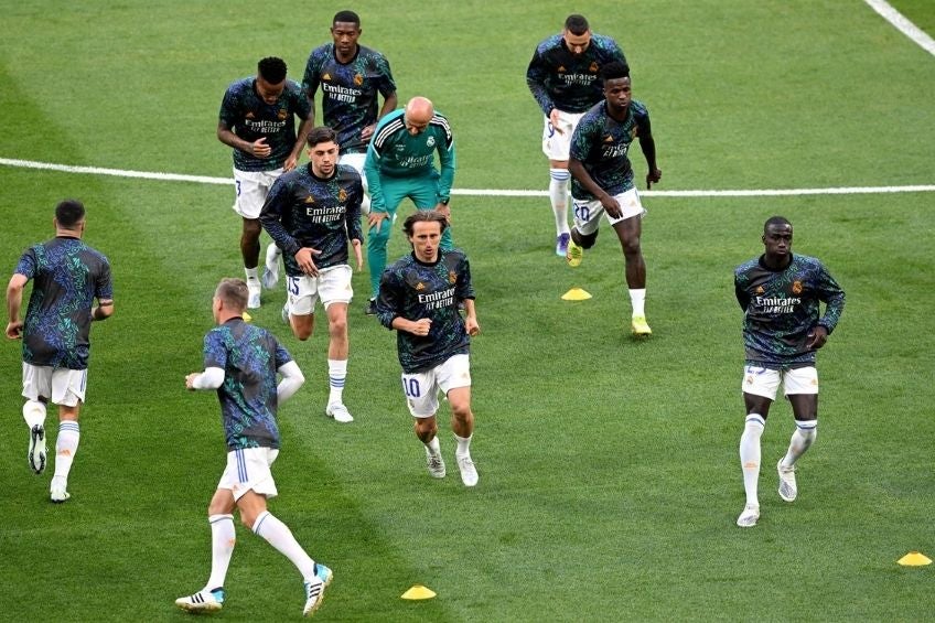 Jugadores del Real Madrid durante el calentamiento