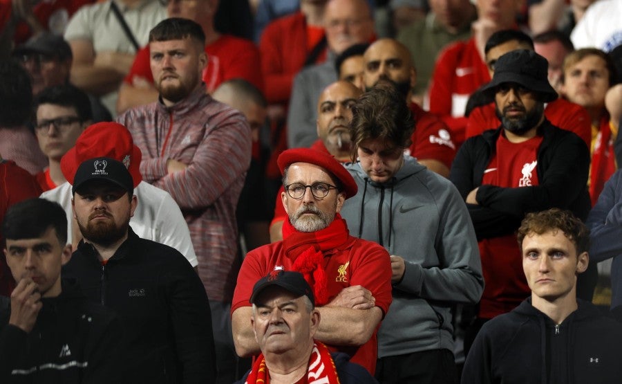 Seguidores Reds tras la derrota ante el Real Madrid