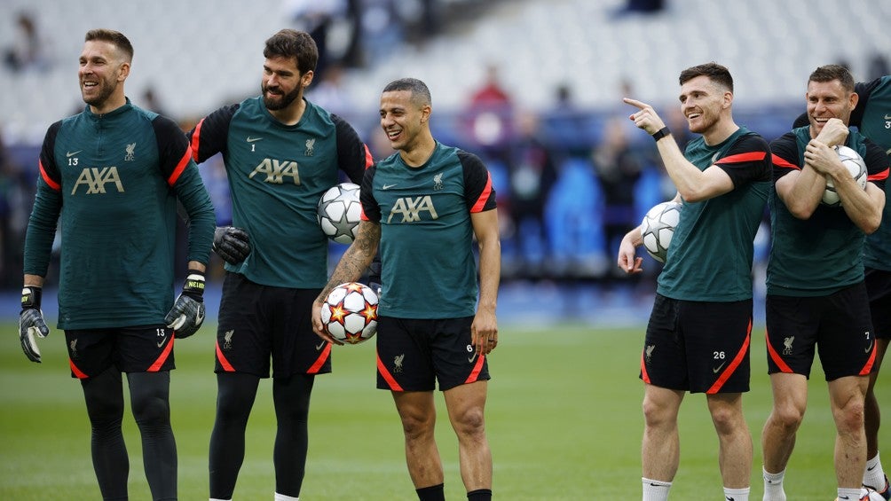 Jugadores del Liverpool en un entrenamiento