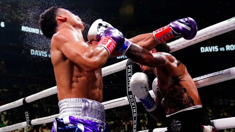 Gervonta Davis durante la pelea ante Rolando Romero