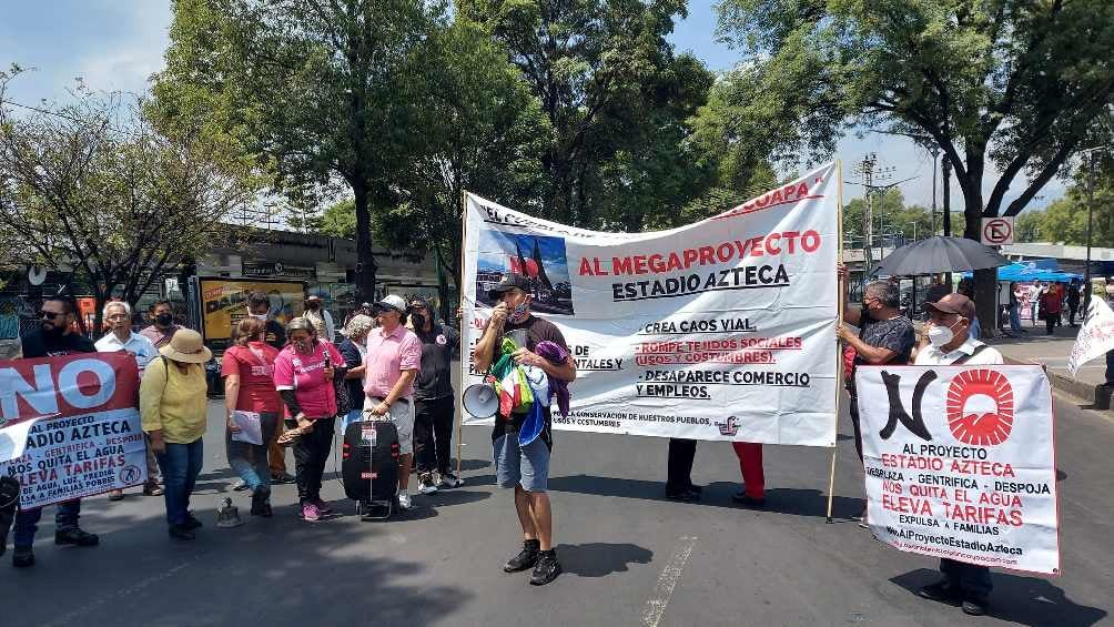 Manifestación por la remodelación en el Estadio Azteca