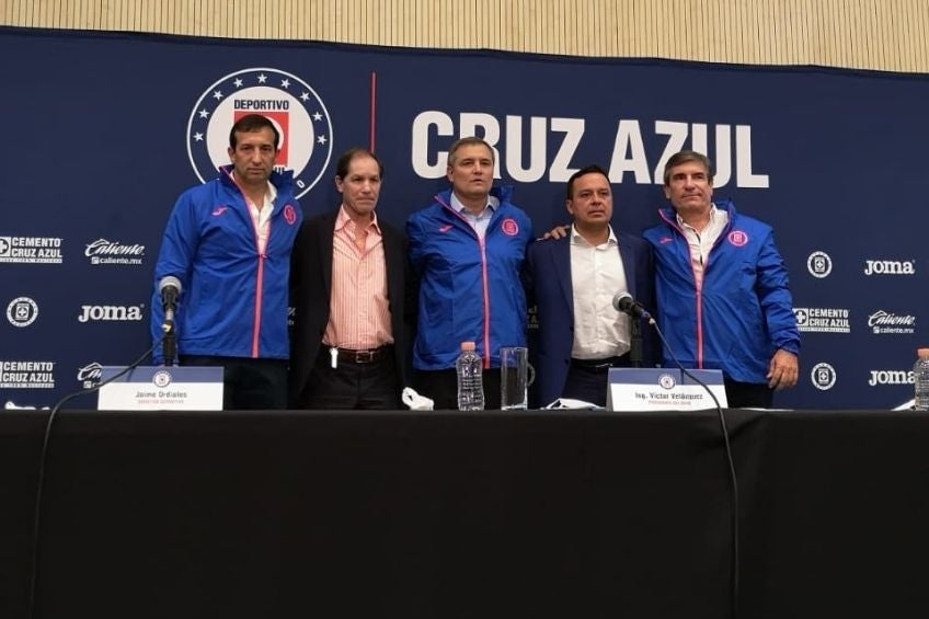 Víctor Velázquez en la presentación de Diego Aguirre