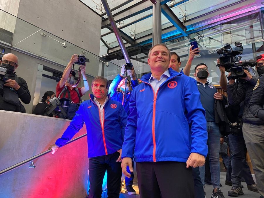 Diego Aguirre presentado como entrenador de Cruz Azul