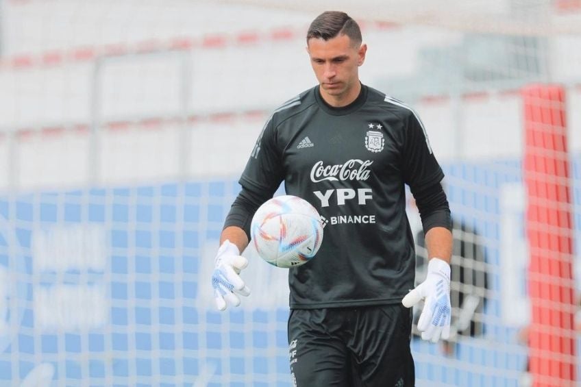 Emiliano Martínez entrenando con Argentina