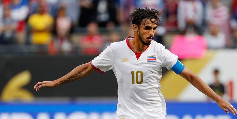 Bryan Ruiz en un partido de Costa Rica