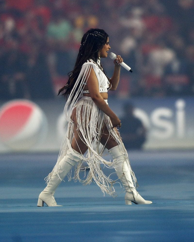 Camila Cabello en la Final de la Champions League