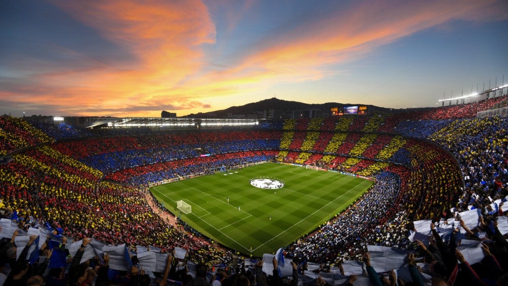 Camp Nou previo a un partido de Champions League