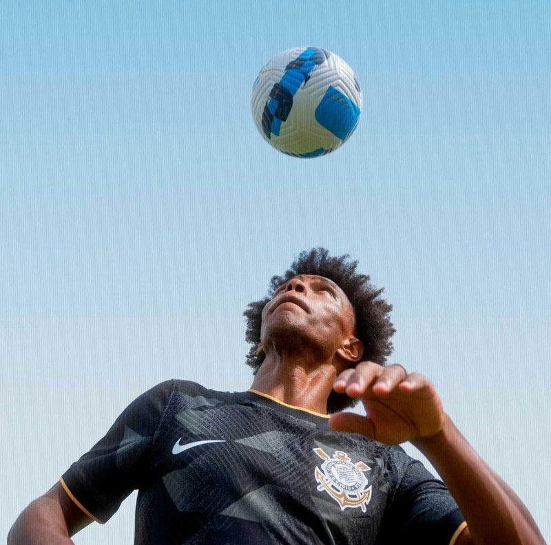 Willian Borges da Silva entrenando con Corinthians