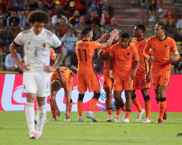 Jugadores de Holanda en festejo