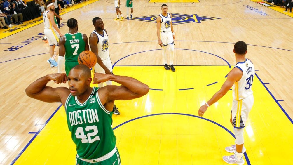 Jugadores de Celtics en festejo