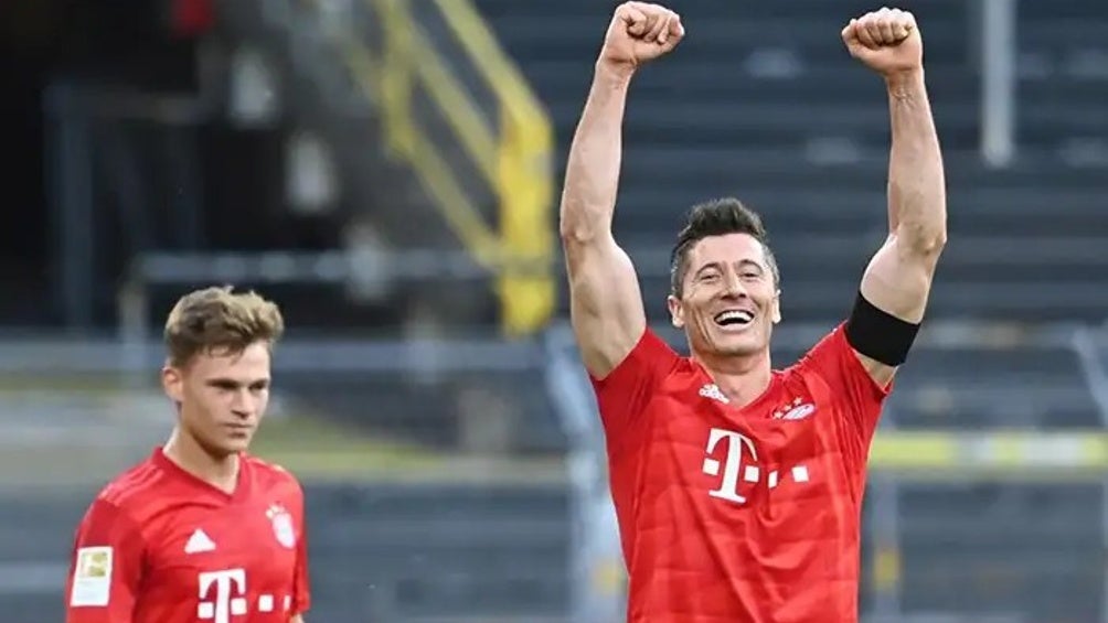 Kimmich y Lewandowski celebrando ante Borussia Dortmund