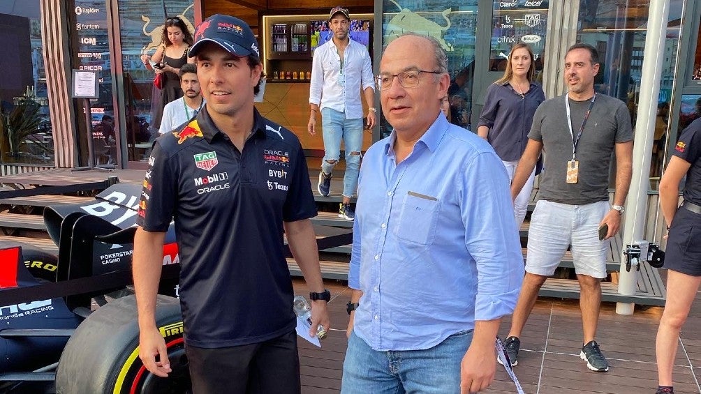 Felipe Calderón junto a Checo Pérez en Mónaco