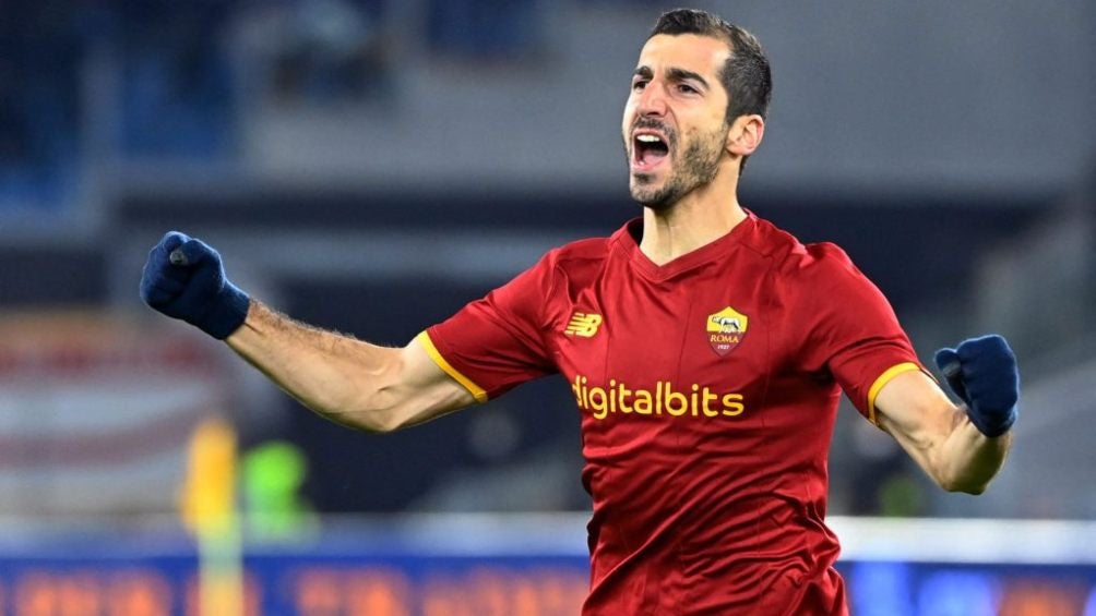 Henrikh Mkhitaryan en festejo con la Roma