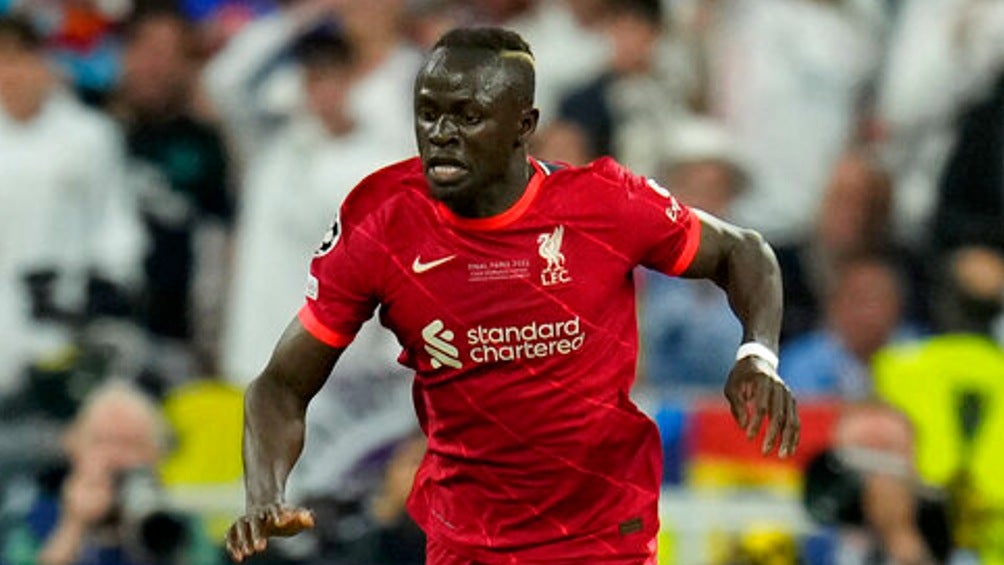 Sadio Mané jugando la Final de Champions League con Liverpool