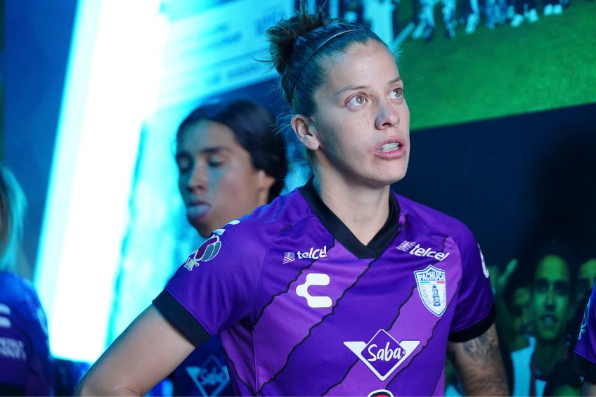 Ruth Bravo previo a un partido de Pachuca Femenil