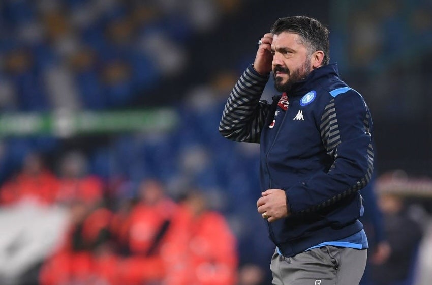 Gattuso dirigiendo al Napoli