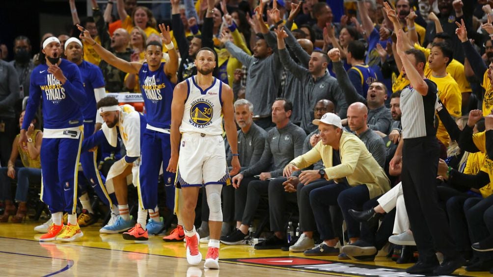 Stephen Curry fue el líder de los Warriors