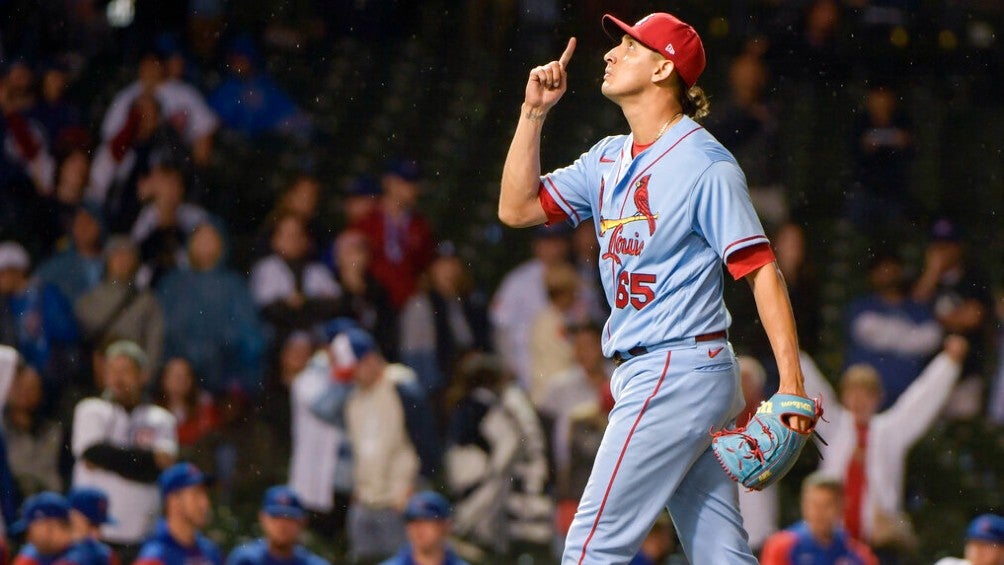 Giovanny Gallegos: Primera victoria para el mexicano en triunfo de Cardinals