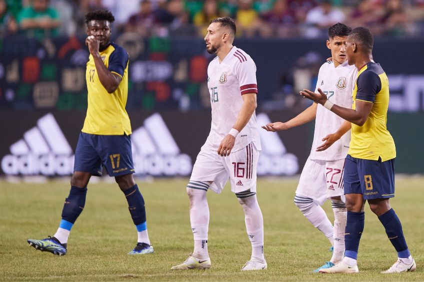 Jugadores de México y Ecuador tras el grito homofóbico