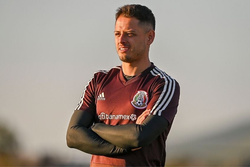 Javier Hernández entrenando con la Selección Mexicana