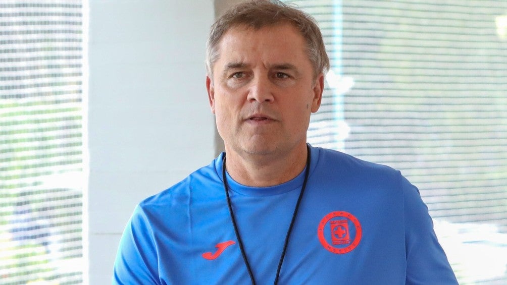 Diego Aguirre, nuevo técnico de Cruz Azul