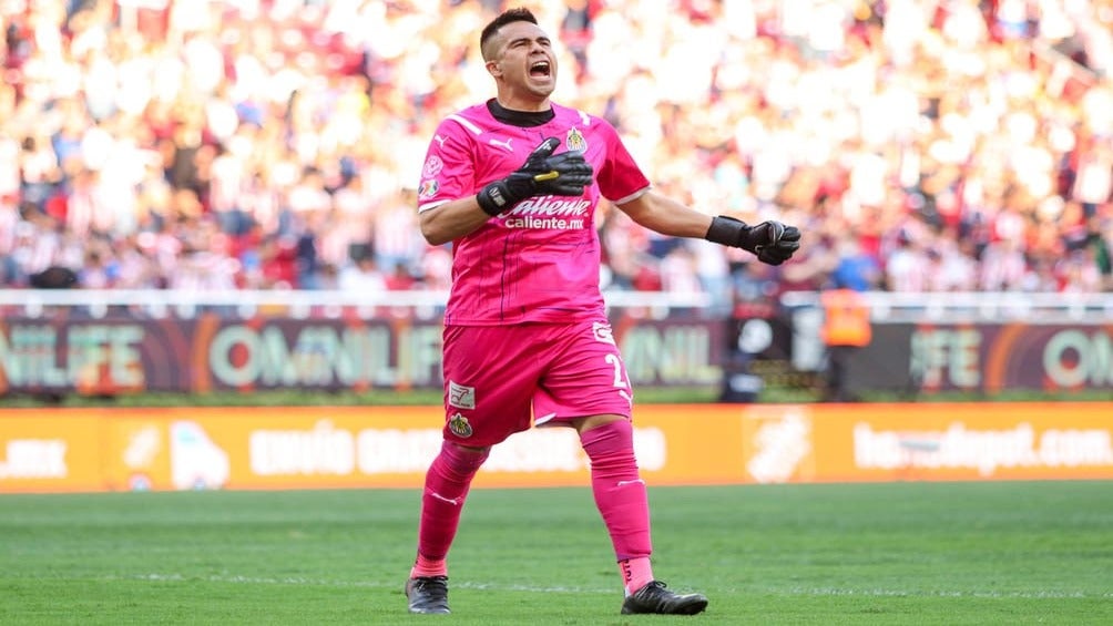 Miguel Jiménez en festejo de gol, durante el partido de ida de los Cuartos de Final del Torneo Grita México Clausura 2022