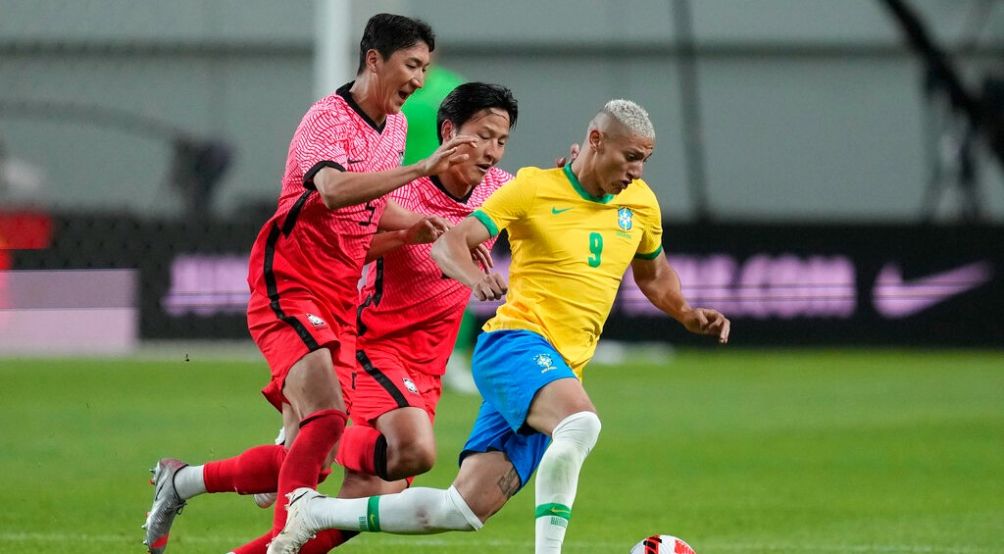 Richarlison durante su partido amistoso contra Corea del Sur