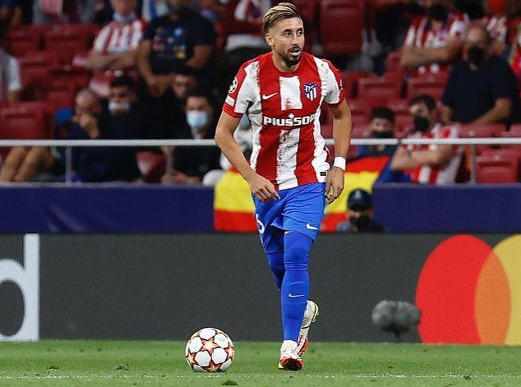 Héctor Herrera jugando un partido con el Atlético de Madrid