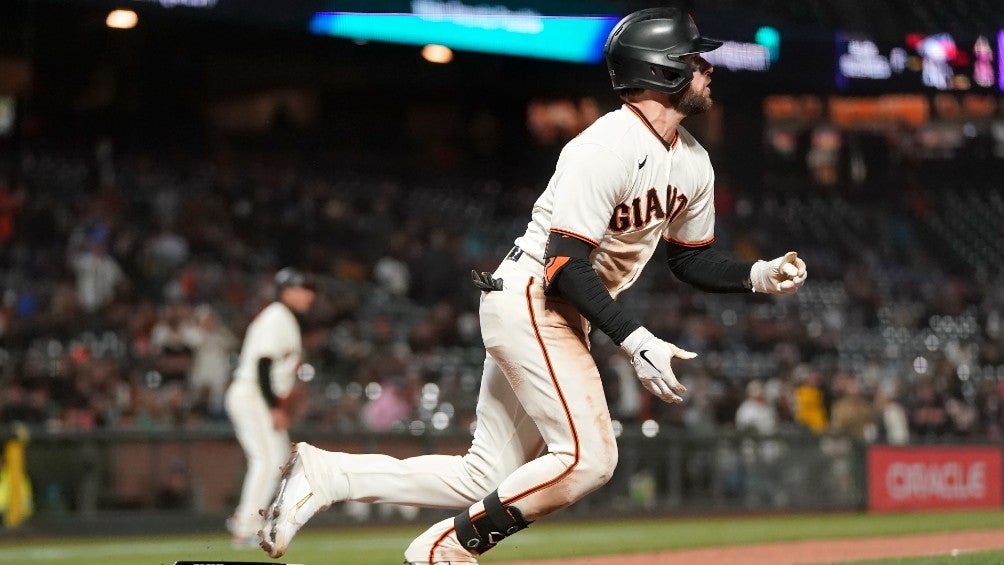 Luis González: Mexicano conectó hit de la victoria para los Giants ante Rockies