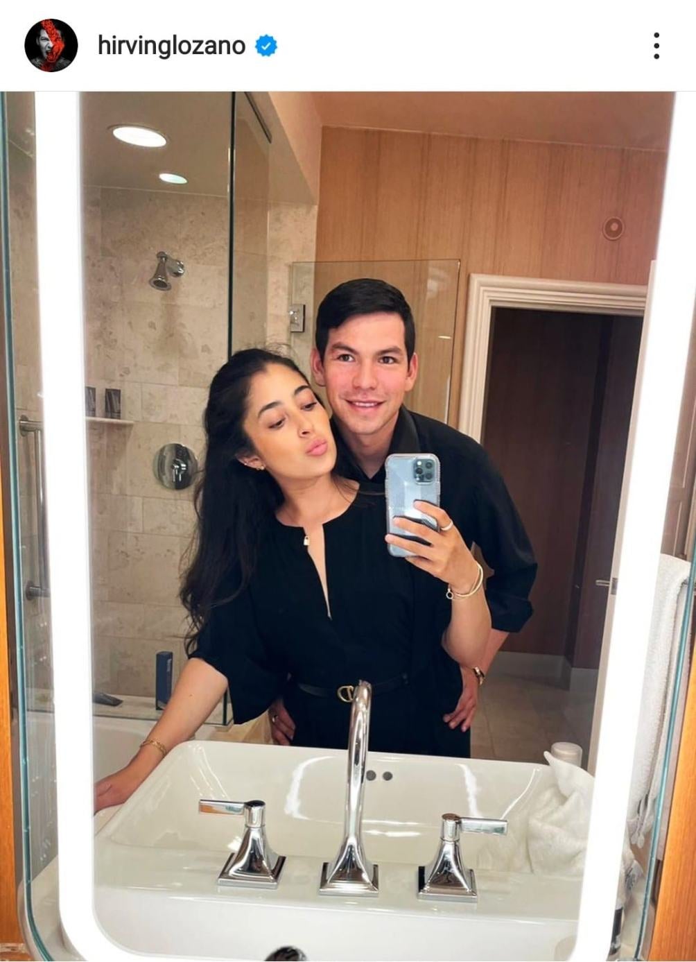 Hirving Lozano apareció junto a su esposa 