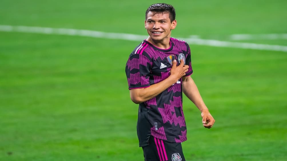 Hirving Lozano durante un partido con la Selección Mexicana