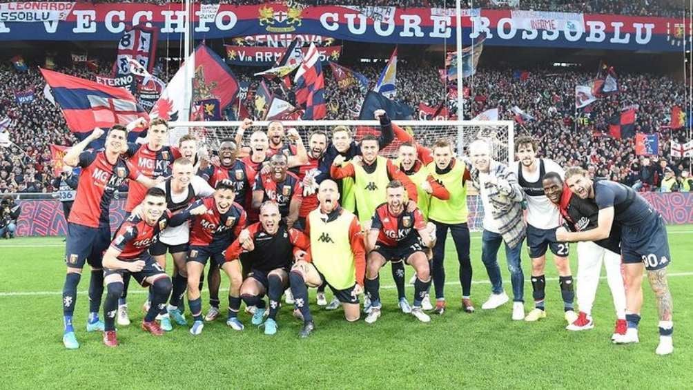 Vásquez mostró su agradecimiento con el Genoa