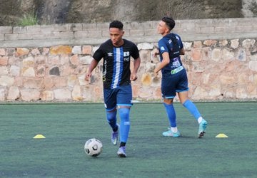 Jugadores de El Salvador Sub 20 en entrenamiento