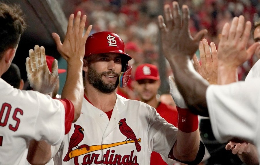 Paul Goldschmidt celebra cuadrangular en el dogout