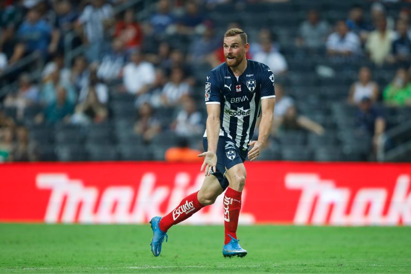 Vincent Janssen en un partido de Rayados