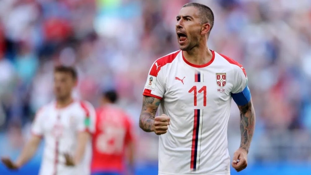 Kolarov anunció su retiro del futbol profesional