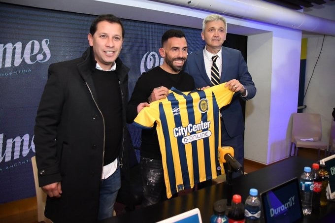 Carlos Tévez en su presentación como nuevo entrenador