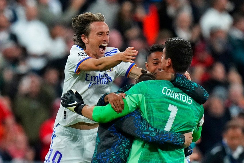 Real Madrid celebrando su título 14 de Champions League | AP