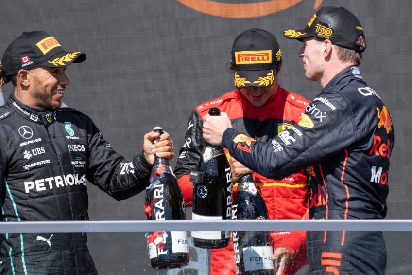 Verstappen, Hamilton y Sainz en el podio