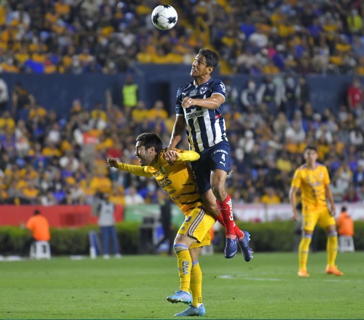 Romo, en acción contra Tigres