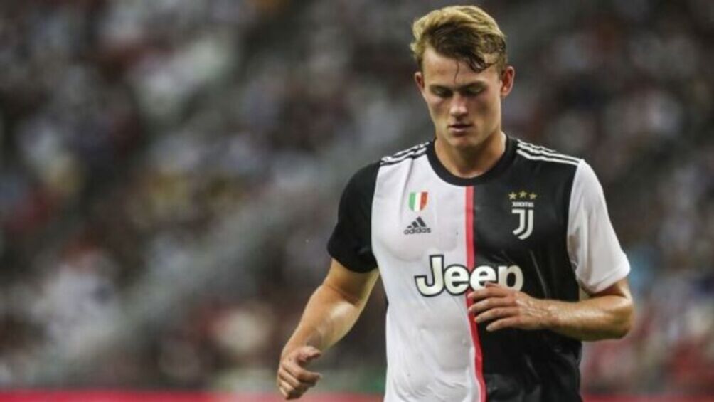 Matthijs De Ligt busca salir de la Juventus