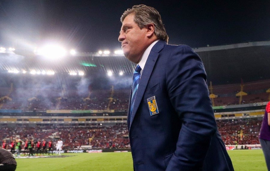 Miguel Herrera en juego con Tigres