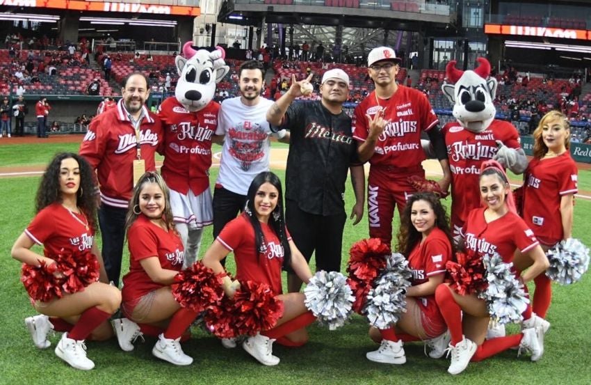 Aczino en el primer lanzamiento de la serie entre Diablos y Tigres