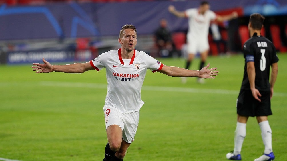 Luuk de Jong en festejo de gol