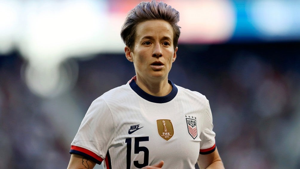 Megan Rapinoe jugando con Estados Unidos