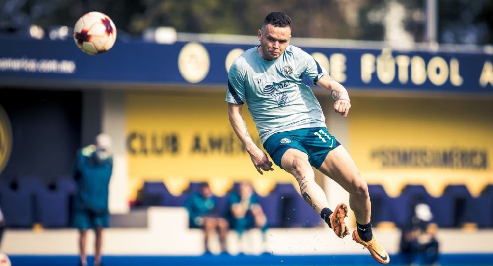 Cabecita Rodríguez entrenando con América